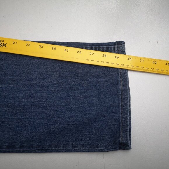 Riders by Lee Ladies Size 10M Relaxed Fit Medium Wash Straight Legs Jeans - Picture 14 of 14